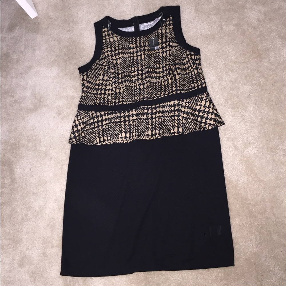 ⬇️💲 Houndstooth Peplum dress PLUS tan and black